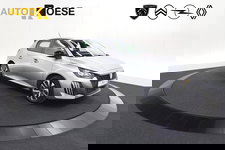 Peugeot 208 - Hybrid 110 e-DCS6 Style | Parkeersensoren | Apple Carplay | Cruise Control | Airco