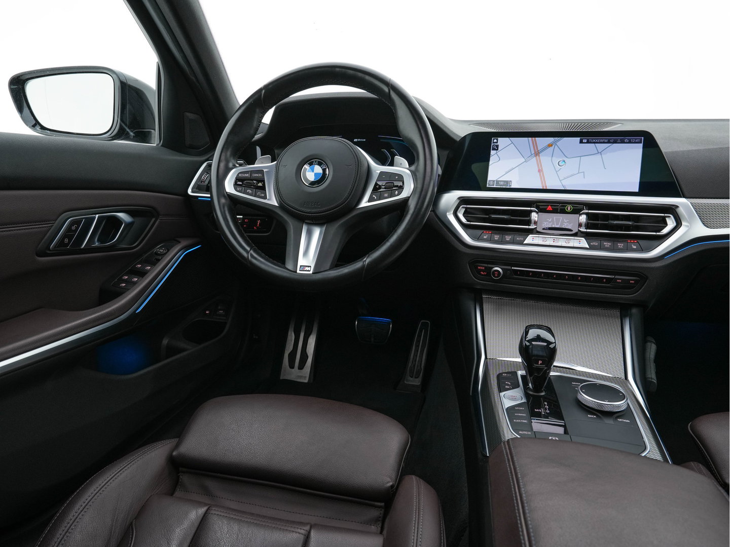 BMW 3 Serie Touring 330e eDrive M-Sportpack Edition (Plug-In) (INCL-BTW) *PANO | LEATHER | HEAD-UP | ADAPTIVE-CRUISE | FULL-LED | KEYLESS | DIGI-COCKPIT | HEATED-SPORTSEATS | CAMERA | HIFI-SOUND | PRIVACYGLASS | DAB+ | SHIFTPADDLES | NAVI-FULLMAP | 19"A