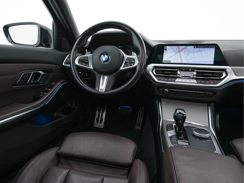 BMW 3 Serie Touring 330e eDrive M-Sportpack Edition (Plug-In) (INCL-BTW) *PANO | LEATHER | HEAD-UP | ADAPTIVE-CRUISE | FULL-LED | KEYLESS | DIGI-COCKPIT | HEATED-SPORTSEATS | CAMERA | HIFI-SOUND | PRIVACYGLASS | DAB+ | SHIFTPADDLES | NAVI-FULLMAP | 19"A