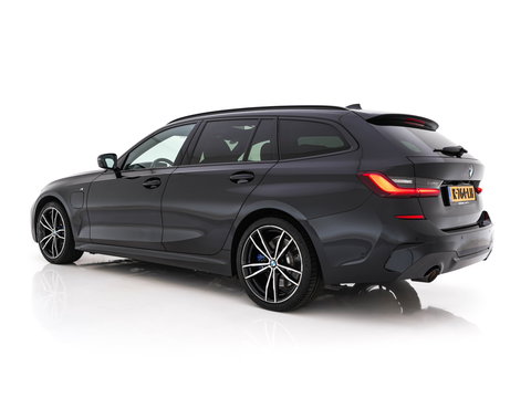 BMW 3 Serie Touring 330e eDrive M-Sportpack Edition (Plug-In) (INCL-BTW) *PANO | LEATHER | HEAD-UP | ADAPTIVE-CRUISE | FULL-LED | KEYLESS | DIGI-COCKPIT | HEATED-SPORTSEATS | CAMERA | HIFI-SOUND | PRIVACYGLASS | DAB+ | SHIFTPADDLES | NAVI-FULLMAP | 19"A