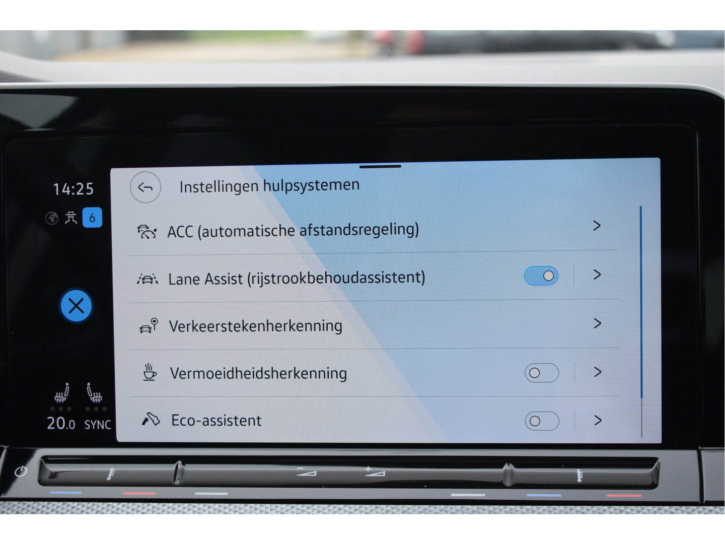 Volkswagen Golf 1.5 eTSI Active Business | Open dak | Carplay | Stoelverwarming | Digitale tellers | IQ-Light | LM-Velgen