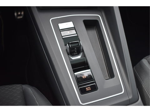 Volkswagen Golf 1.5 eTSI Active Business | Open dak | Carplay | Stoelverwarming | Digitale tellers | IQ-Light | LM-Velgen