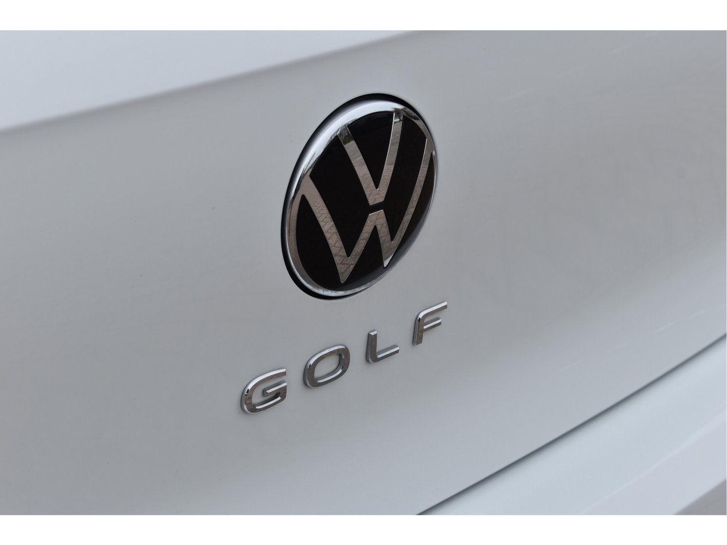 Volkswagen Golf 1.5 eTSI Active Business | Open dak | Carplay | Stoelverwarming | Digitale tellers | IQ-Light | LM-Velgen