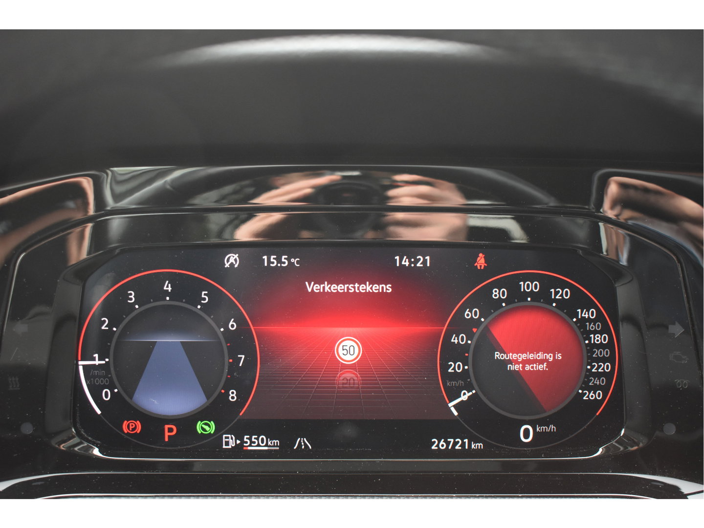 Volkswagen Golf 1.5 eTSI Active Business | Open dak | Carplay | Stoelverwarming | Digitale tellers | IQ-Light | LM-Velgen