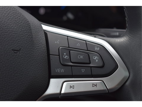 Volkswagen Golf 1.5 eTSI Active Business | Open dak | Carplay | Stoelverwarming | Digitale tellers | IQ-Light | LM-Velgen