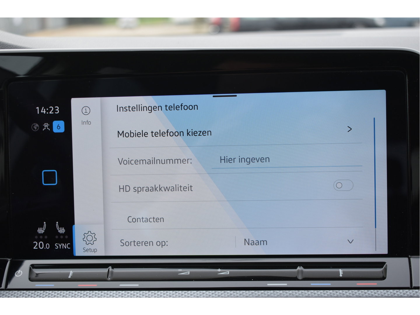 Volkswagen Golf 1.5 eTSI Active Business | Open dak | Carplay | Stoelverwarming | Digitale tellers | IQ-Light | LM-Velgen