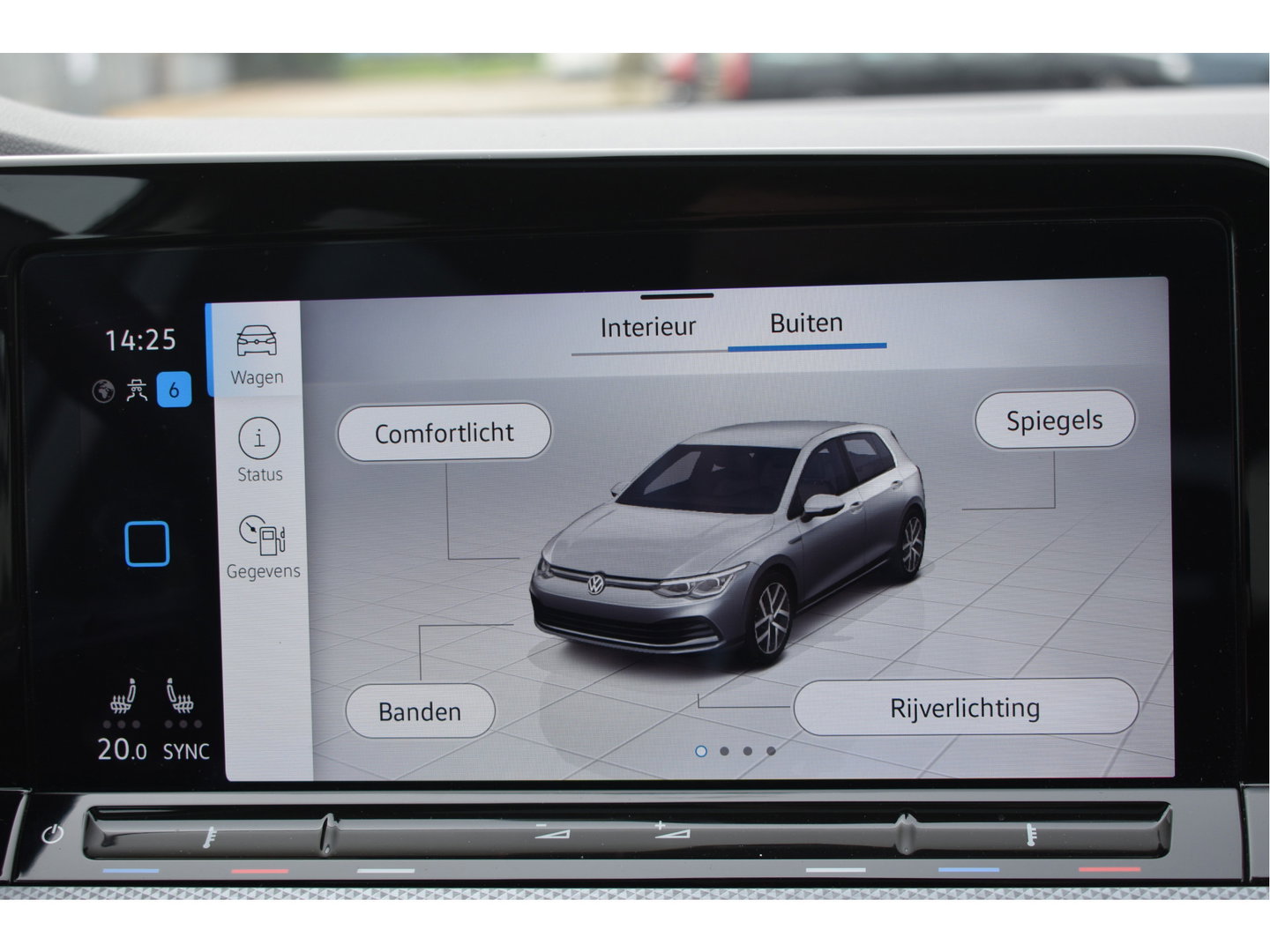 Volkswagen Golf 1.5 eTSI Active Business | Open dak | Carplay | Stoelverwarming | Digitale tellers | IQ-Light | LM-Velgen