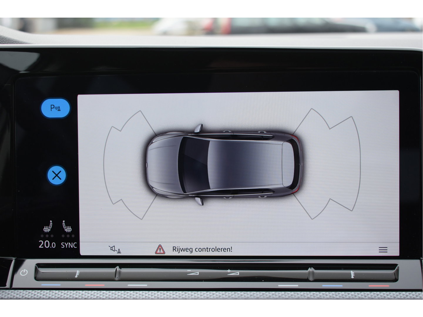 Volkswagen Golf 1.5 eTSI Active Business | Open dak | Carplay | Stoelverwarming | Digitale tellers | IQ-Light | LM-Velgen