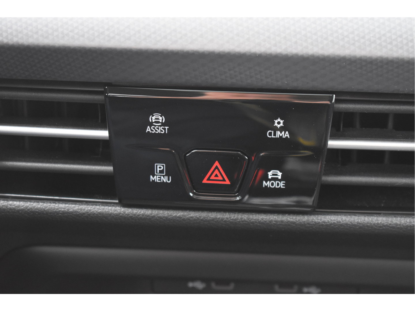 Volkswagen Golf 1.5 eTSI Active Business | Open dak | Carplay | Stoelverwarming | Digitale tellers | IQ-Light | LM-Velgen