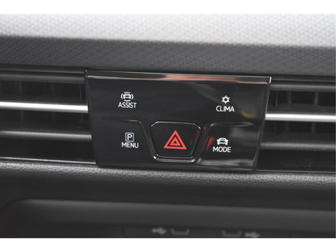 Volkswagen Golf 1.5 eTSI Active Business | Open dak | Carplay | Stoelverwarming | Digitale tellers | IQ-Light | LM-Velgen