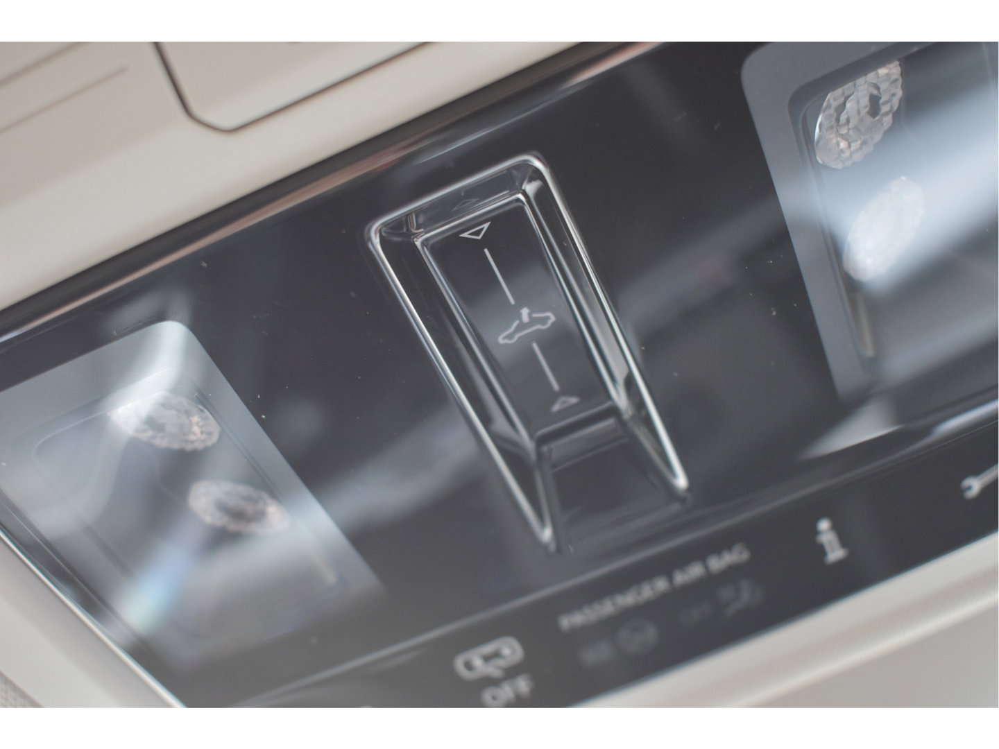 Volkswagen Golf 1.5 eTSI Active Business | Open dak | Carplay | Stoelverwarming | Digitale tellers | IQ-Light | LM-Velgen