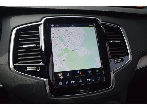 Volvo XC90 T8 Hybride AWD Plus Dark LONG RANGE | Luchtvering | Head-Up | Panoramadak | 360° Camera |Trekhaak |