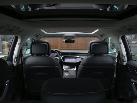 Audi A6 Avant 55 TFSIe 367PK Quattro / S6 Edit / Pano / Matrix / 360° / carbon