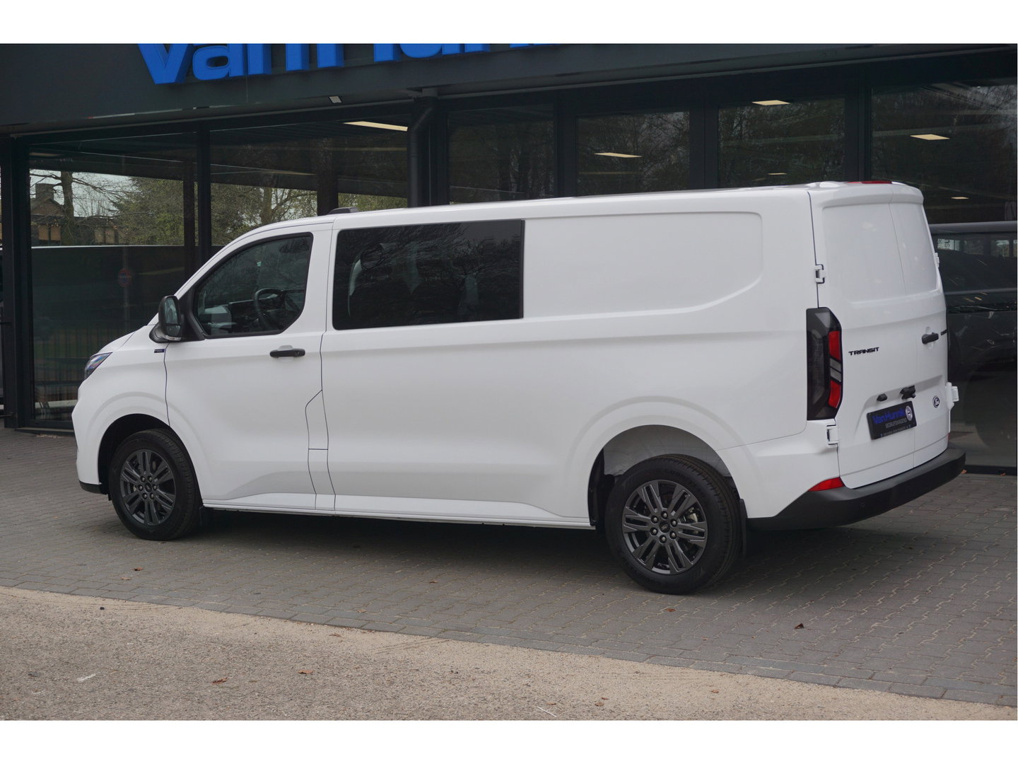 Ford Transit Custom 320L 150PK Trend Dubbel Cabine BPM VRIJ!! 13" Sync4 Apple CP/Android A. Cam, LED 17" LM!! NR. 841