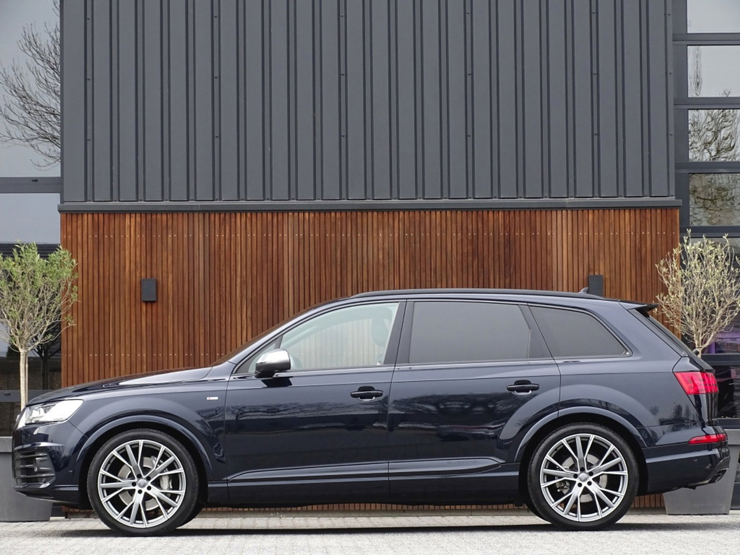 Audi Q7 3.0 TFSI V6T 334PK Quattro / S-Line / Nachtzicht / 360° / 7 Pers