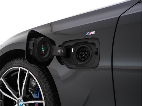 BMW 3 Serie Touring 330e eDrive M-Sportpack Edition (Plug-In) (INCL-BTW) *PANO | LEATHER | HEAD-UP | ADAPTIVE-CRUISE | FULL-LED | KEYLESS | DIGI-COCKPIT | HEATED-SPORTSEATS | CAMERA | HIFI-SOUND | PRIVACYGLASS | DAB+ | SHIFTPADDLES | NAVI-FULLMAP | 19"A