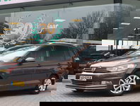 Volkswagen Touran - 1.2 TSI Connected Series Navi / Climate / Trekh / Pano / 7 Persoons