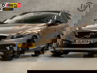 Volvo V40 - Cross Country 1.6 T4 Summum Luxury 180Pk Automaat (PANORAMADAK, NAVIGATIE, LEDER, MEMORY SEATS, CAMERA, STOELVERWARMING, XENON, GETINT GLAS, KEYLESS, NIEUWSTAAT)