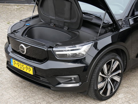 Volvo XC40 RECHARGE PRO/ PANORAMADAK/ 360°CAMERA/ TREKHAAK/ ELEKT. STOELEN/ H&K AUDIO