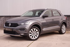 Volkswagen T-Roc - 1.5 TSI Sport LED | Trekhaak | Carplay | Camera | Virtual Cockpit | PDC