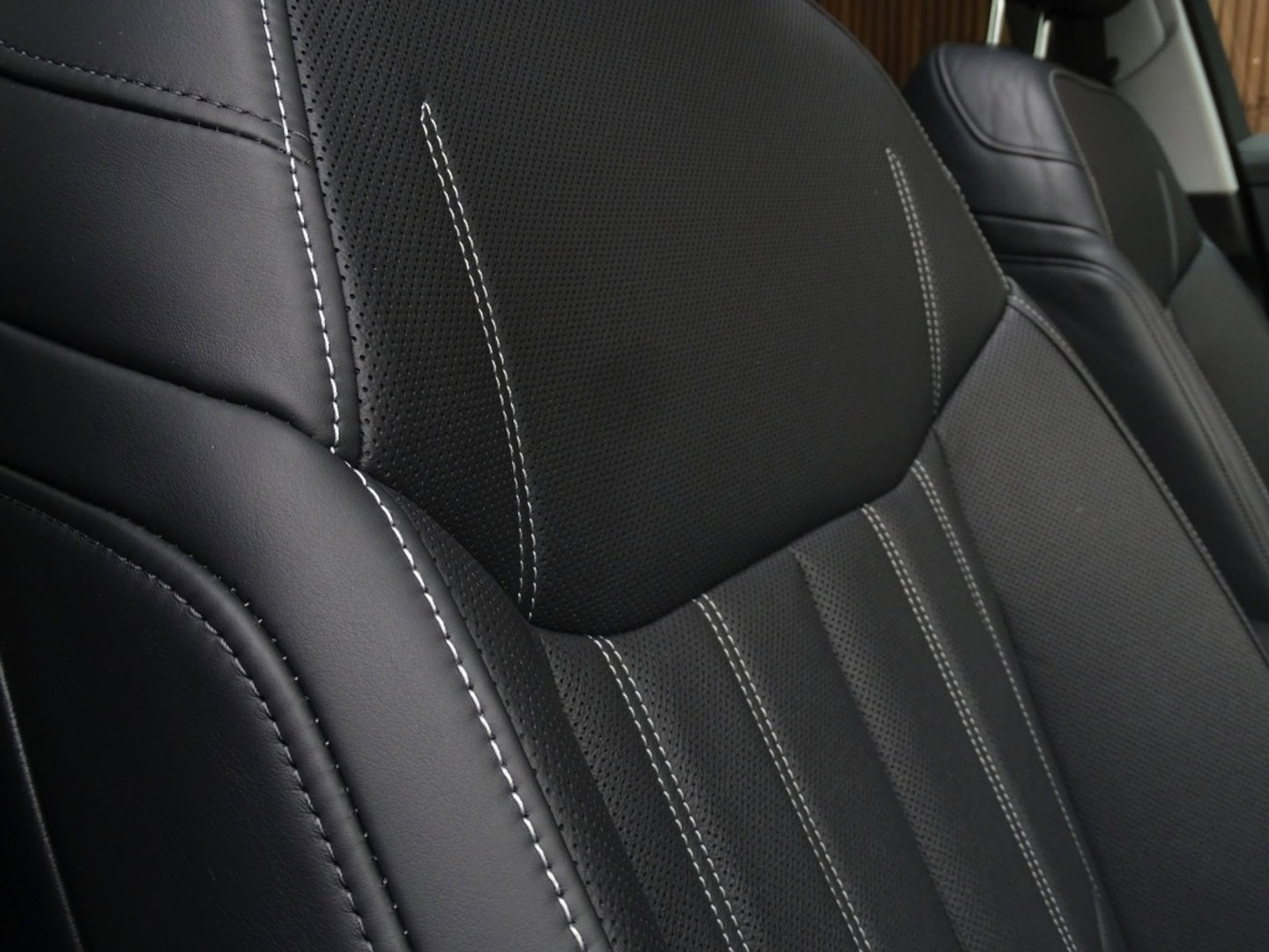 Audi A6 Avant 55 TFSIe 367PK Quattro / S6 Edit / Pano / Matrix / 360° / carbon