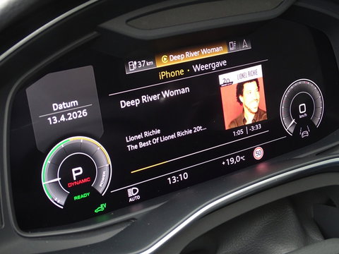 Audi A6 Avant 55 TFSIe 367PK Quattro / S6 Edit / Pano / Matrix / 360° / carbon