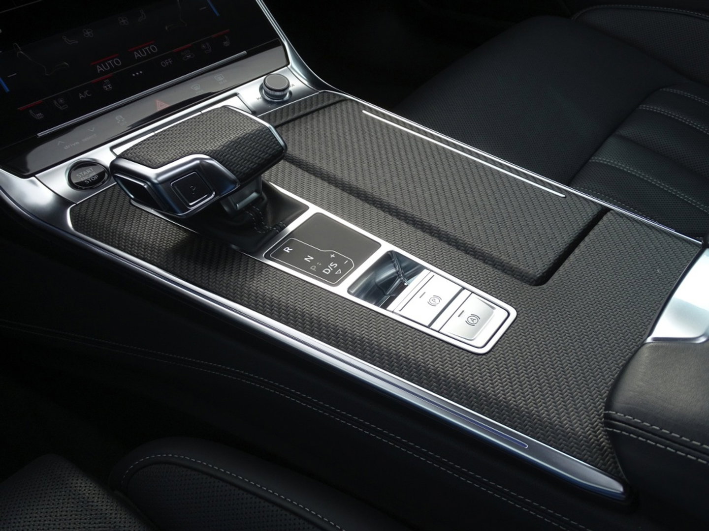 Audi A6 Avant 55 TFSIe 367PK Quattro / S6 Edit / Pano / Matrix / 360° / carbon