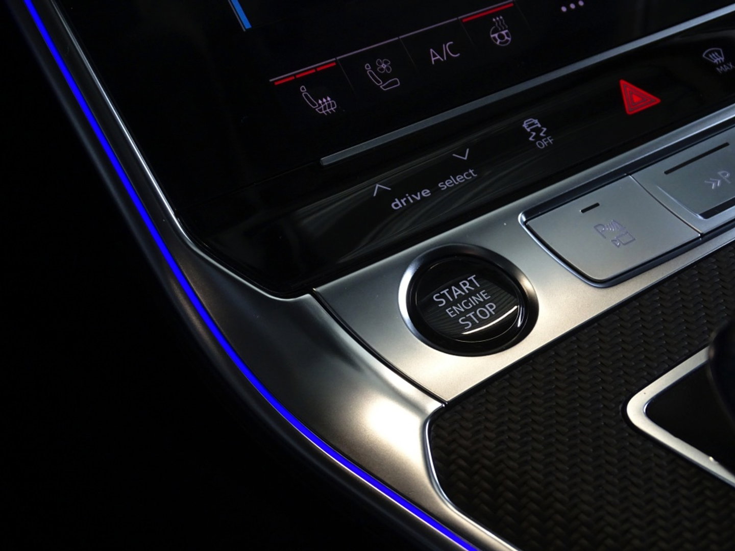 Audi A6 Avant 55 TFSIe 367PK Quattro / S6 Edit / Pano / Matrix / 360° / carbon