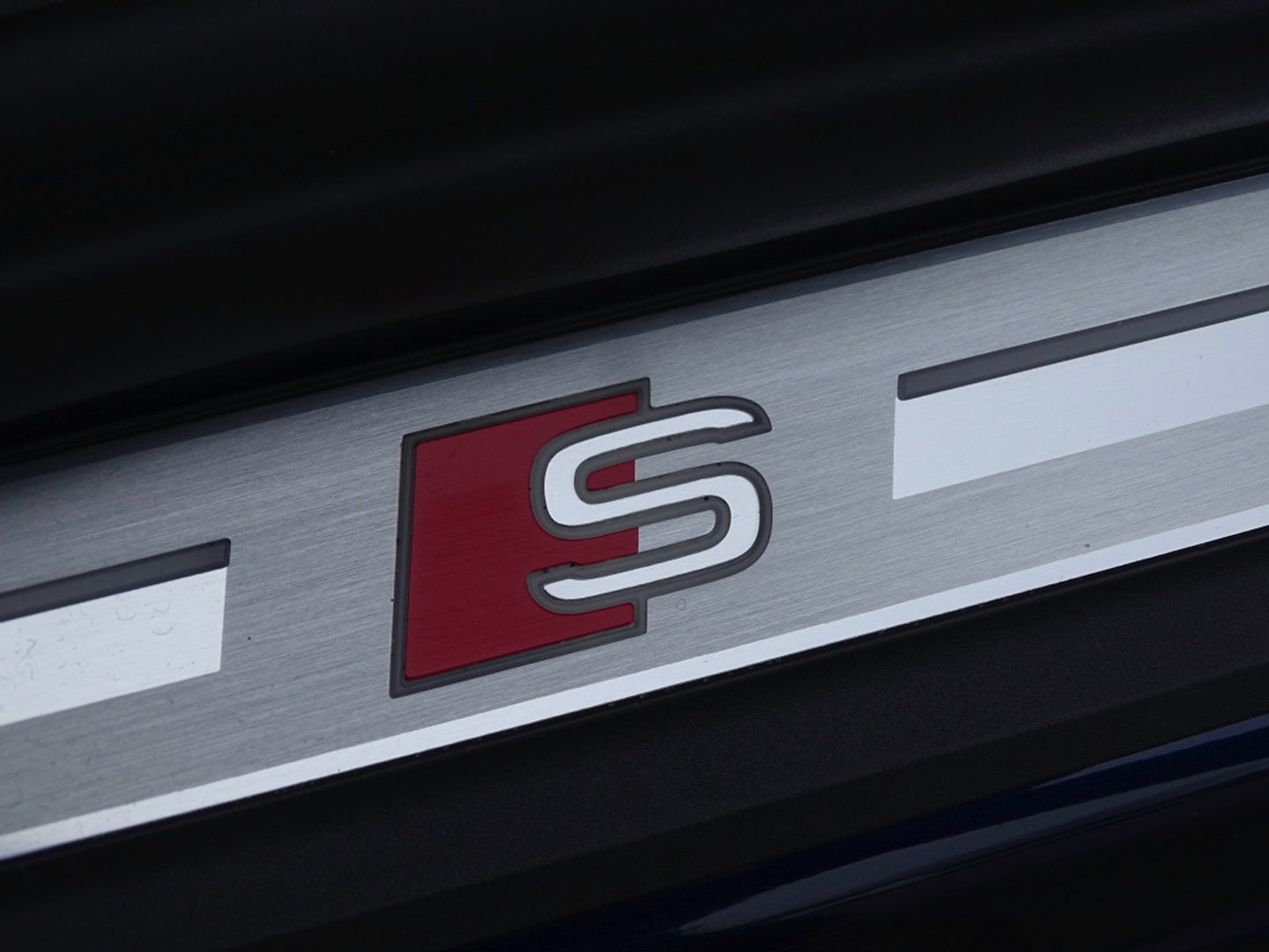 Audi A6 Avant 55 TFSIe 367PK Quattro / S6 Edit / Pano / Matrix / 360° / carbon