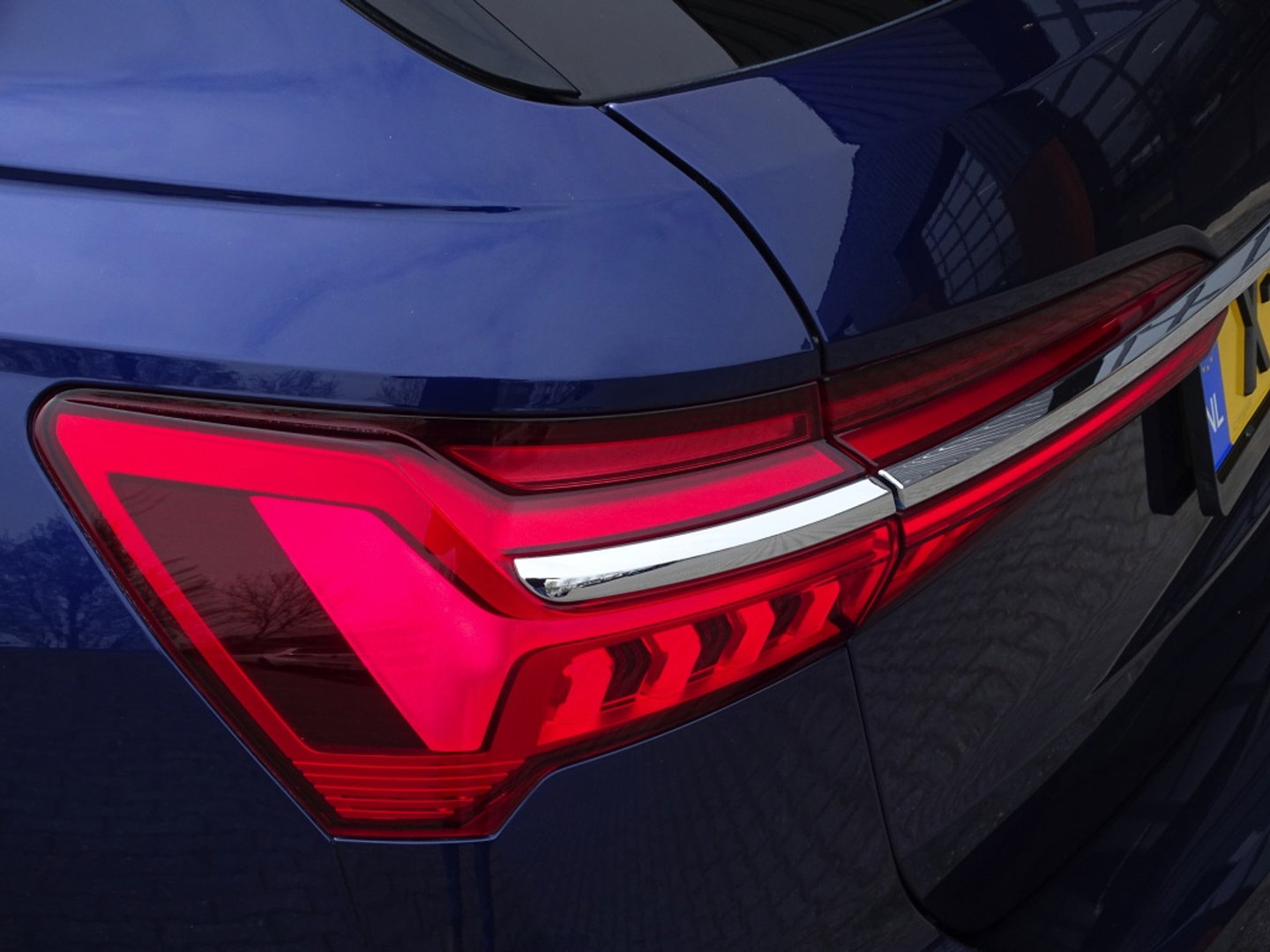 Audi A6 Avant 55 TFSIe 367PK Quattro / S6 Edit / Pano / Matrix / 360° / carbon