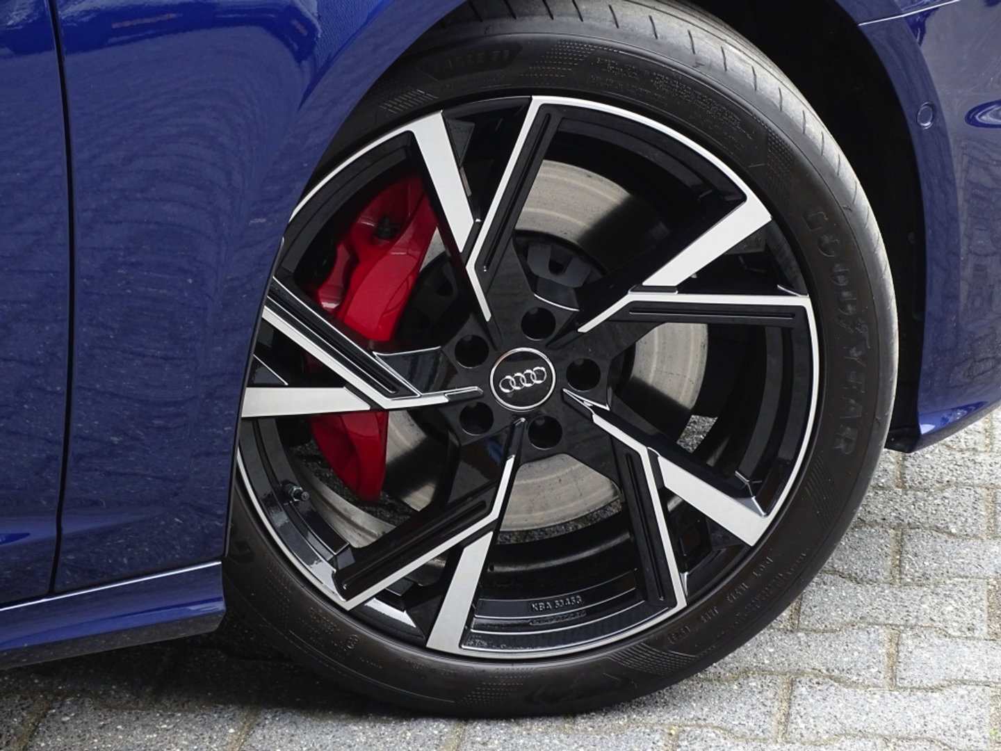 Audi A6 Avant 55 TFSIe 367PK Quattro / S6 Edit / Pano / Matrix / 360° / carbon