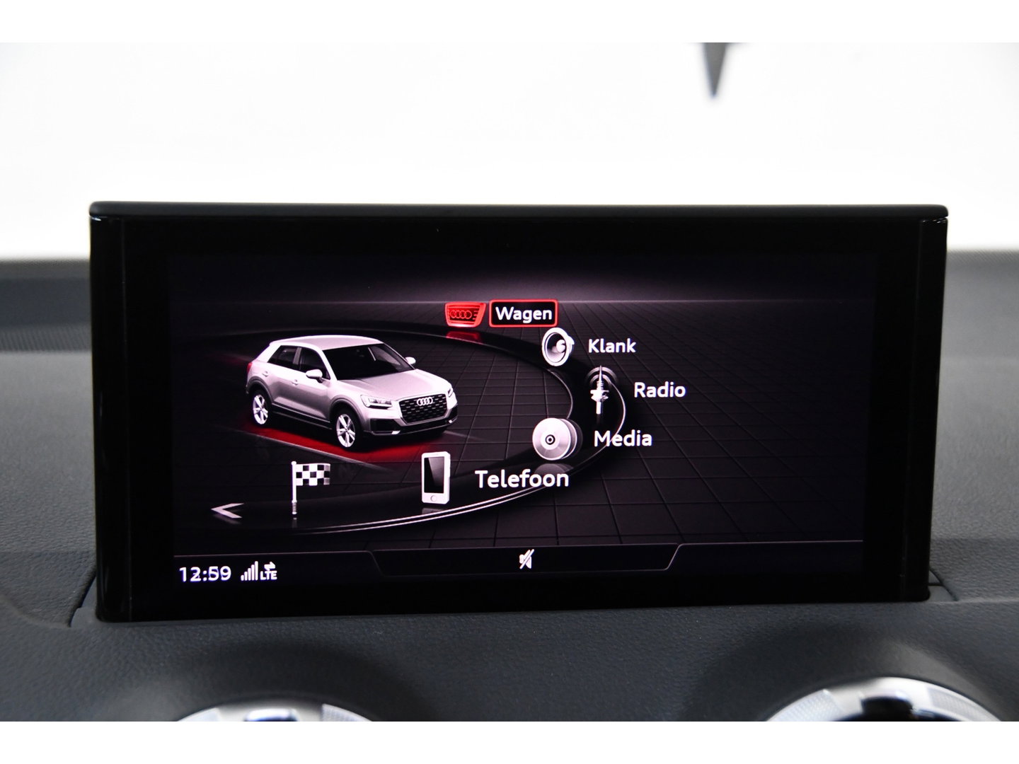 Audi Q2 35 TFSI S-Line, Pano, Camera, Navi