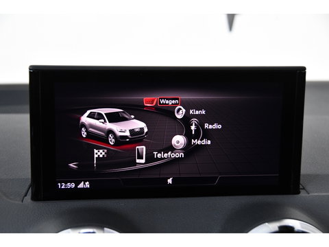 Audi Q2 35 TFSI S-Line, Pano, Camera, Navi