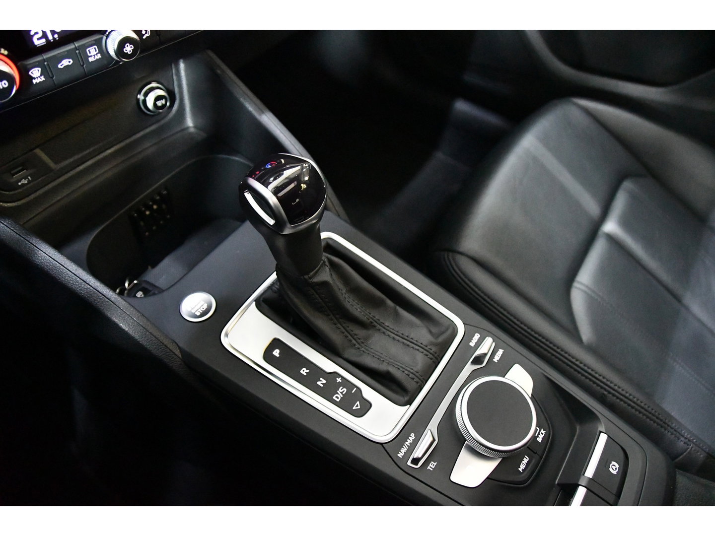 Audi Q2 35 TFSI S-Line, Pano, Camera, Navi