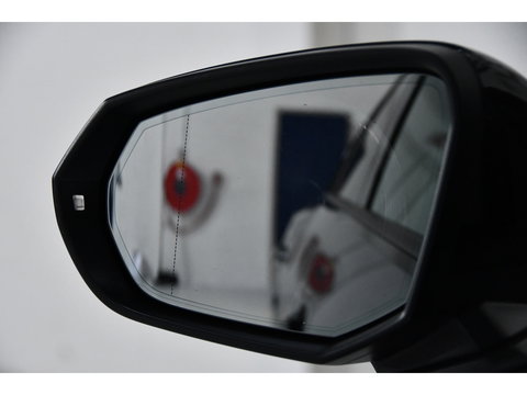 Audi Q2 35 TFSI S-Line, Pano, Camera, Navi