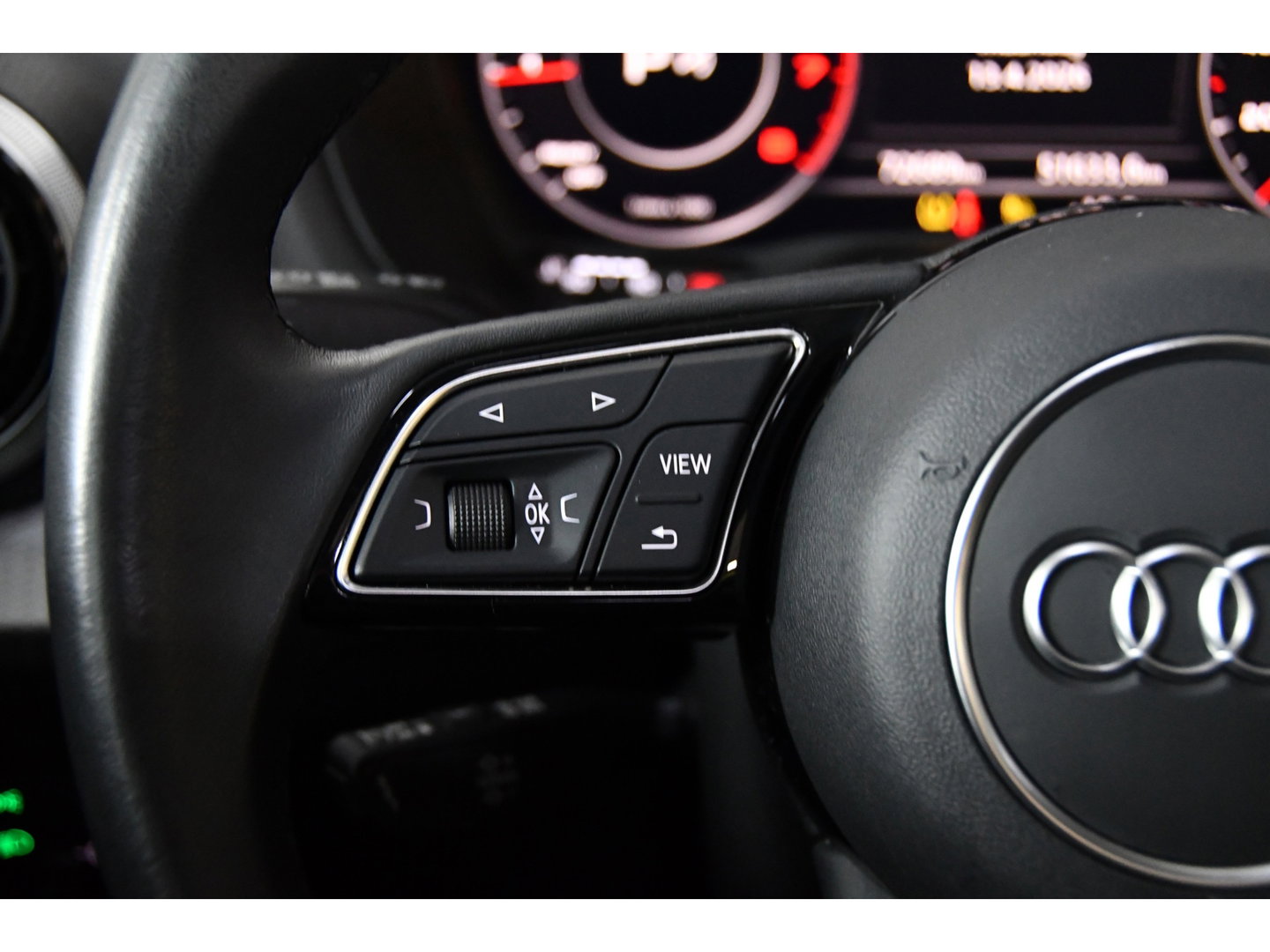 Audi Q2 35 TFSI S-Line, Pano, Camera, Navi