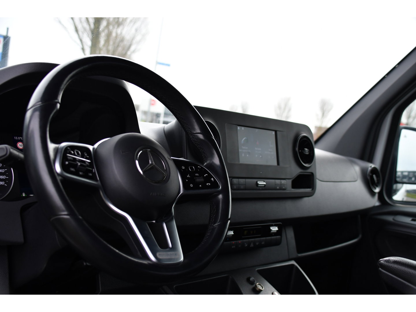 Mercedes-Benz Sprinter 516 2.2 CDI L2H1 DC PB Edition N1! Camera, Cruise, Carplay, 3500kg Trekhaak, Stoelverwarming, 164pk, geveerde stoel, Uniek!