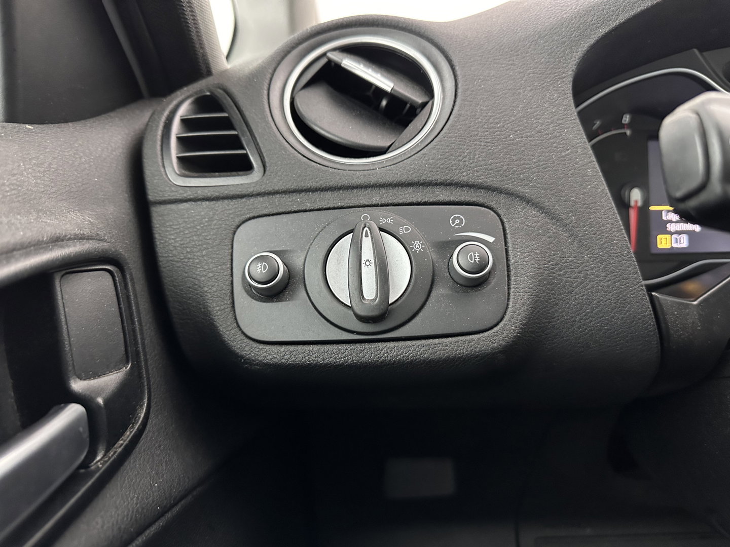 Ford S-Max 2.0 EcoBoost S Edition Aut. *PANO | LEATHER-MICROFIBRE | XENON | SPORTSEATS | NAVI-FULLMAP | PRIVACY-GLASS | ECC | PDC | CRUISE | 18''ALU | TOWBAR*