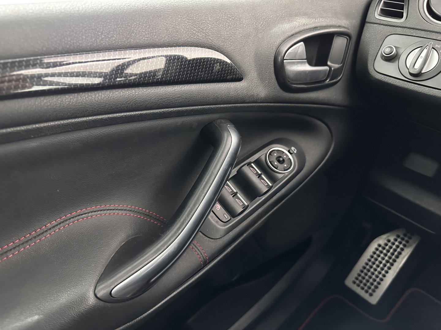 Ford S-Max 2.0 EcoBoost S Edition Aut. *PANO | LEATHER-MICROFIBRE | XENON | SPORTSEATS | NAVI-FULLMAP | PRIVACY-GLASS | ECC | PDC | CRUISE | 18''ALU | TOWBAR*