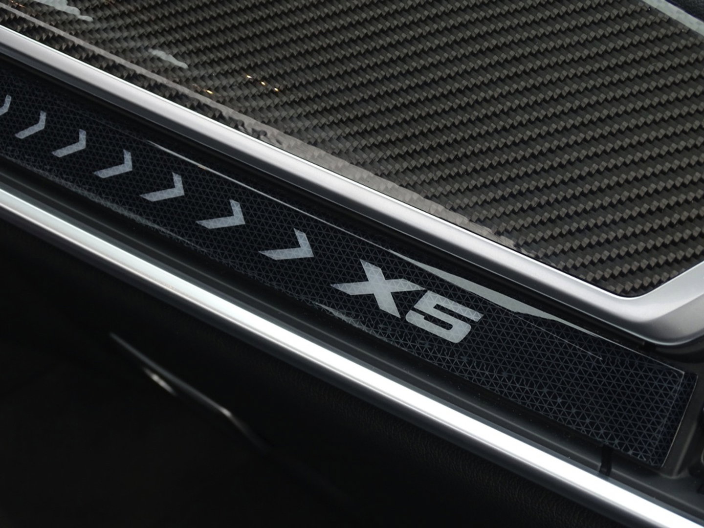 BMW X5 50e 490PK X-Drive M- Individual / Frozen Grey / Carbon