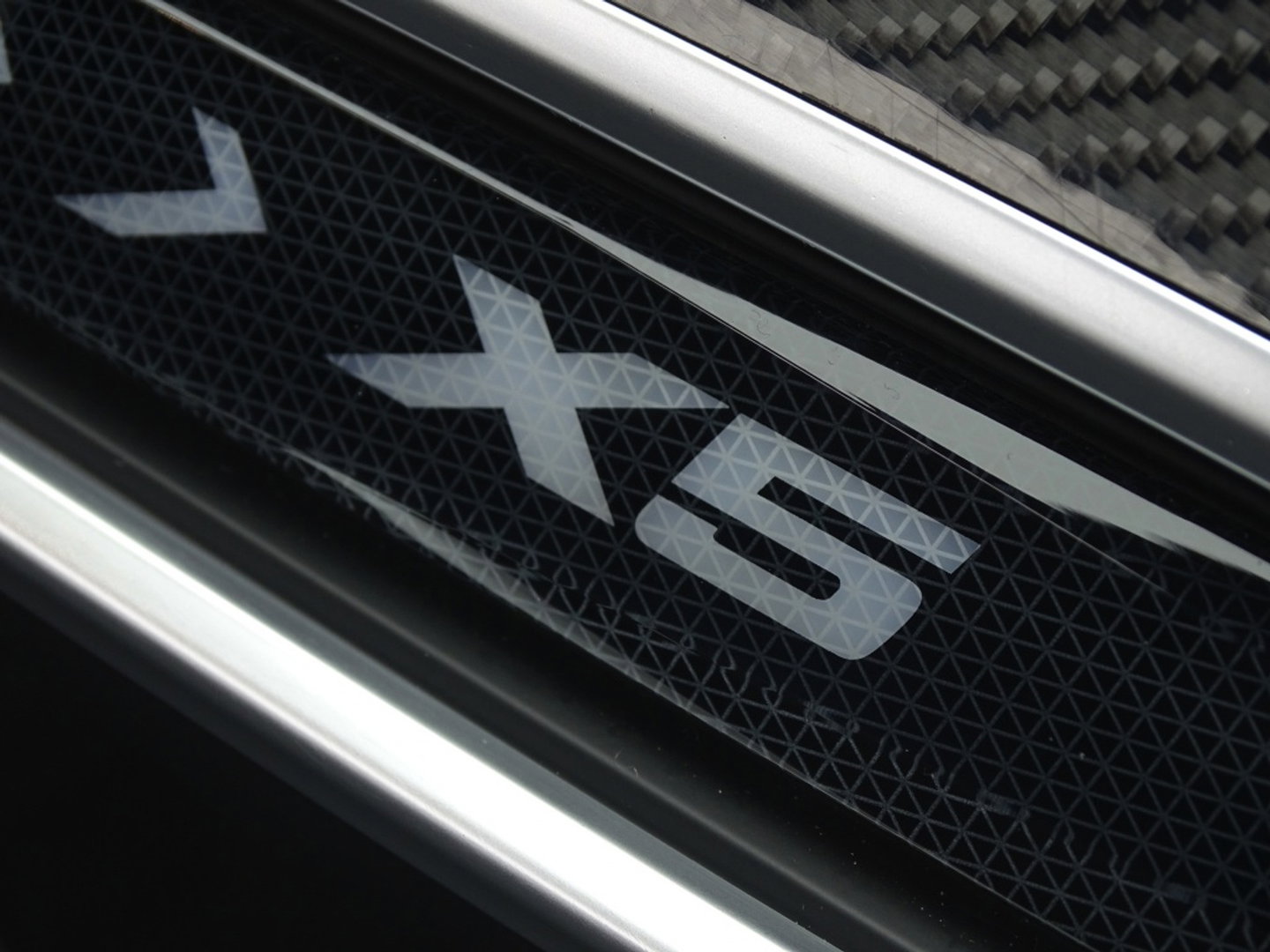 BMW X5 50e 490PK X-Drive M- Individual / Frozen Grey / Carbon