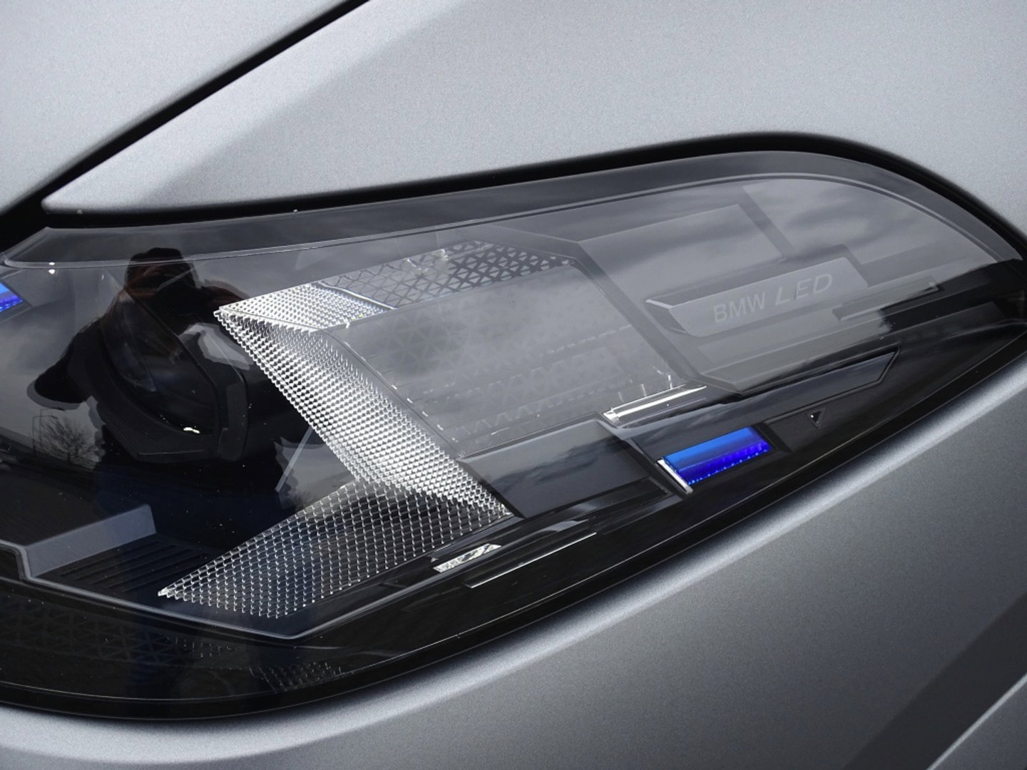 BMW X5 50e 490PK X-Drive M- Individual / Frozen Grey / Carbon