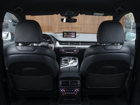 Audi Q7 3.0 TFSI V6T 334PK Quattro / S-Line / Nachtzicht / 360° / 7 Pers