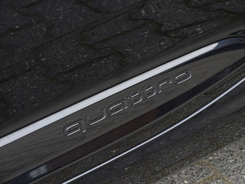 Audi Q7 3.0 TFSI V6T 334PK Quattro / S-Line / Nachtzicht / 360° / 7 Pers