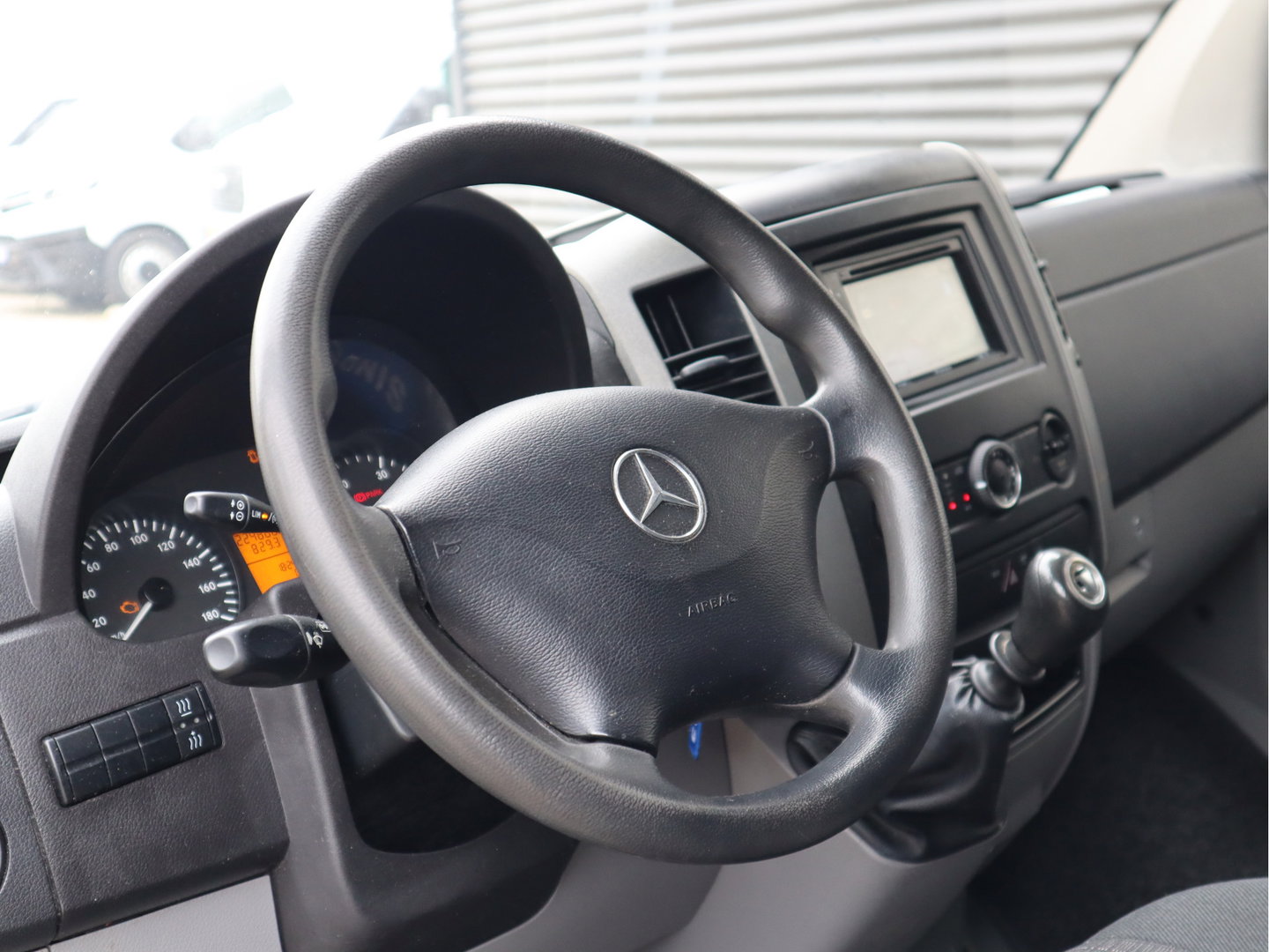 Mercedes-Benz Sprinter 216 CDI L2H1 - Trekhaak - Airco - 3 Zits