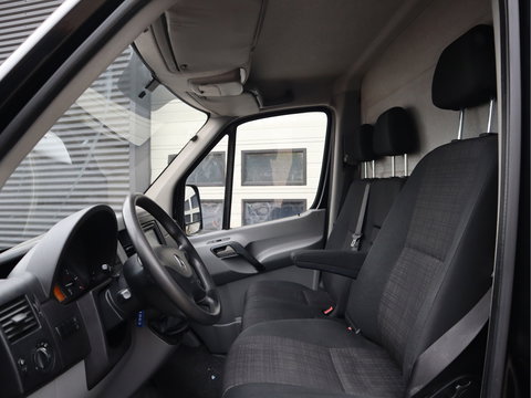Mercedes-Benz Sprinter 216 CDI L2H1 - Trekhaak - Airco - 3 Zits