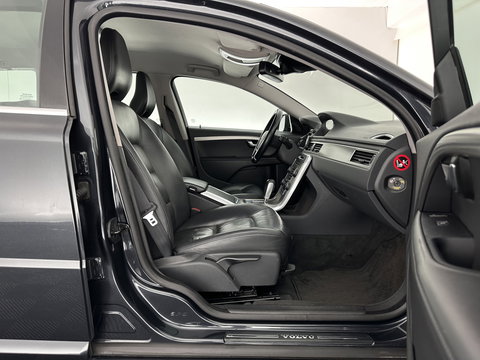 Volvo V70 1.6 T4 Limited Edition Aut. *LEATHER | XENON | NAVI-FULLMAP | HEATED-COMFORTSEATS | ECC | PDC | CRUISE | 17''ALU*