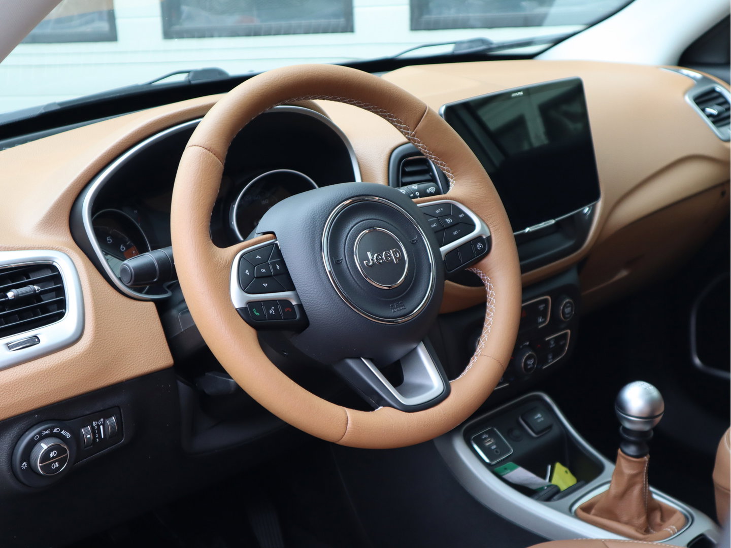 Jeep Compass 1.4 MultiAir 141pk Trailhawk - Grijs kenteken - Pano - Cruise