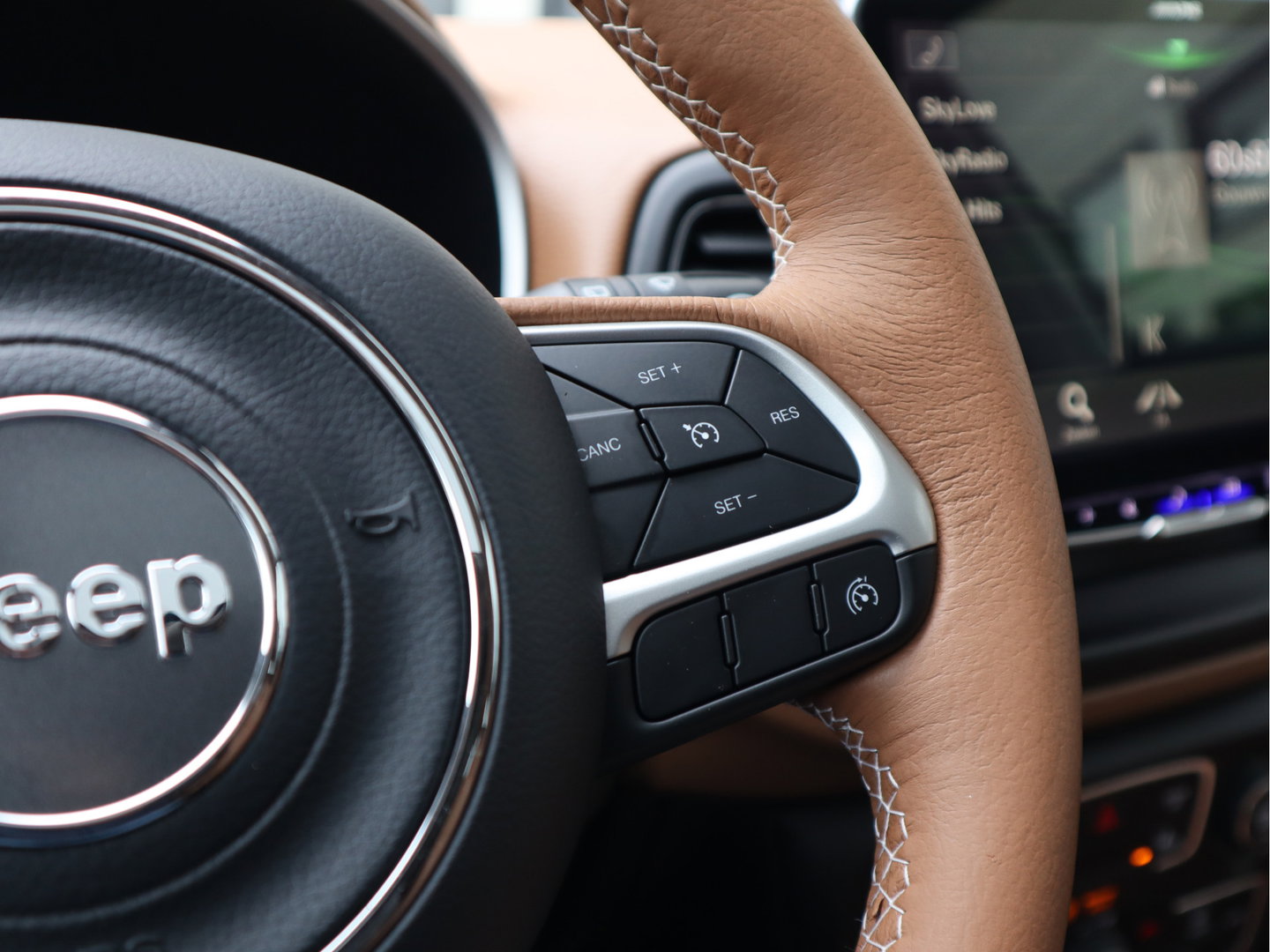 Jeep Compass 1.4 MultiAir 141pk Trailhawk - Grijs kenteken - Pano - Cruise