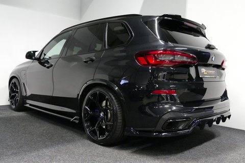 BMW X5 xDrive45e M Sport / Maxton Design Bodykit V.2 / Panoramadak / Achterasbesturing / BMW Laser Light / Elektr. verstelbare voorstoelen + memory / Stoelkoeling + -verwarming / Soft Close / Ambienteverlichting / HUD / Rondomzichtcamera / Apple Carplay - Androi